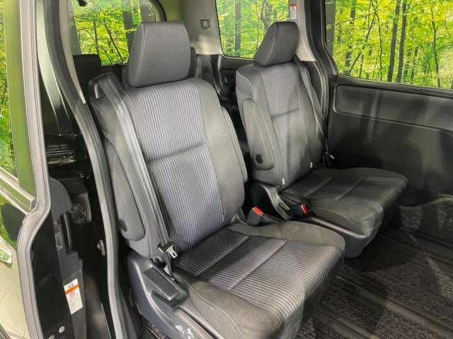 Toyota VOXY 2016-11 190755-8
