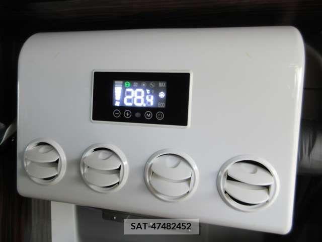 Suzuki EVERY 2022-11 301640-11