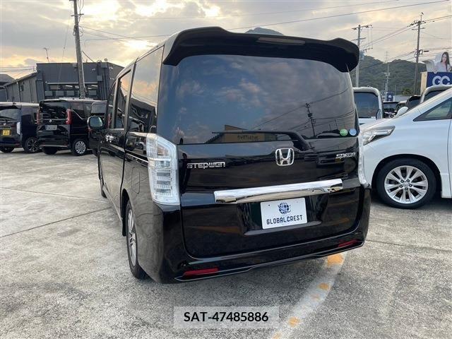 Honda STEP WGN 2015-02 210840-9