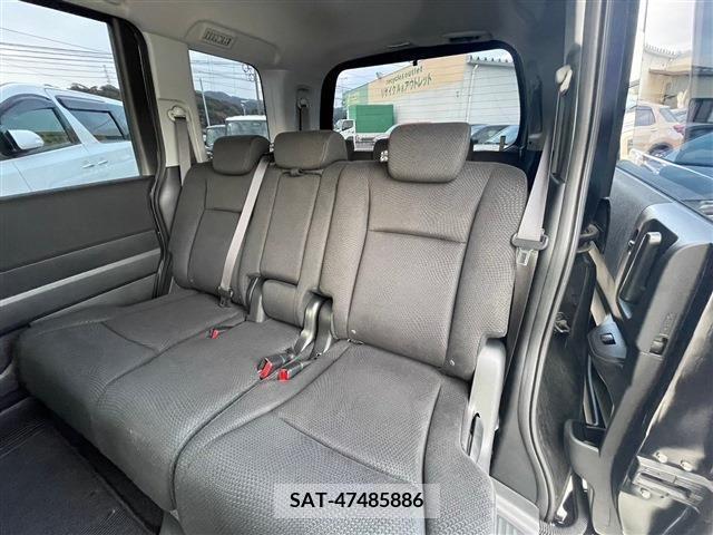 Honda STEP WGN 2015-02 210840-3