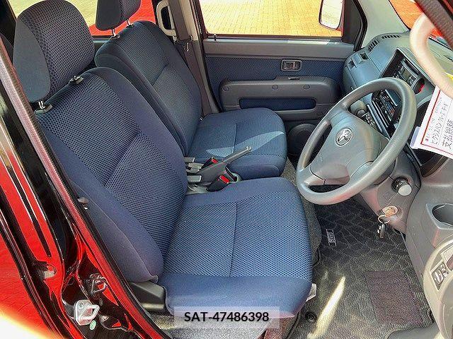 Toyota PIXIS VAN 2015-08 281465-3
