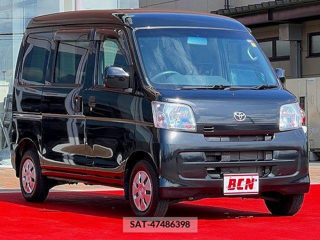 Toyota PIXIS VAN 2015-08 281465-6