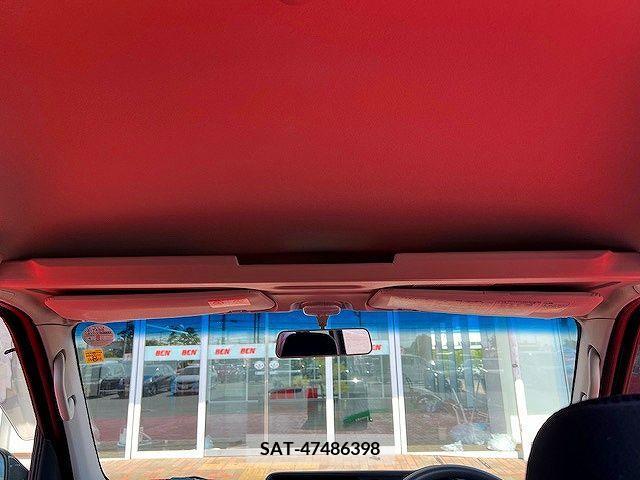 Toyota PIXIS VAN 2015-08 281465-10