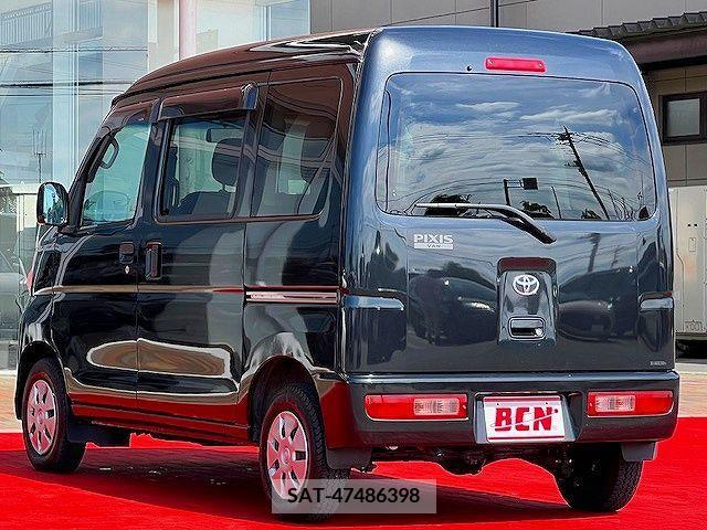 Toyota PIXIS VAN 2015-08 281465-8