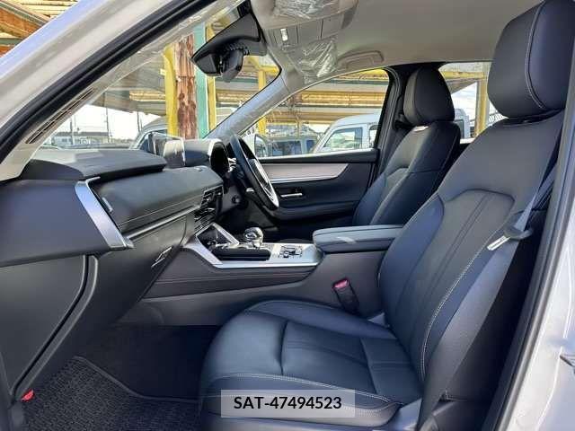 Mazda CX-60 2023-04 220738-4