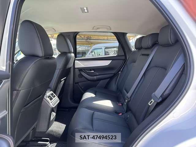 Mazda CX-60 2023-04 220738-6