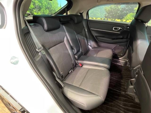 Honda VEZEL 2021-09 9000-9