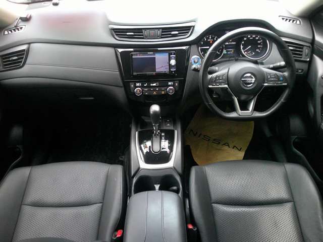 Nissan X-TRAIL 2019-02 185089-2