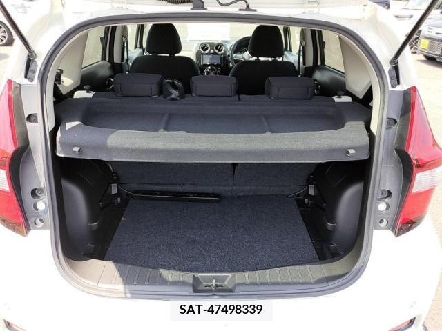 Nissan NOTE 2018-02 329143-24