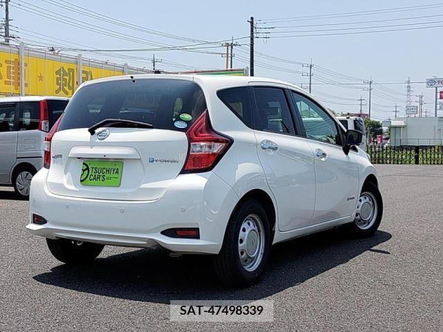 Nissan NOTE 2018-02 329143-1