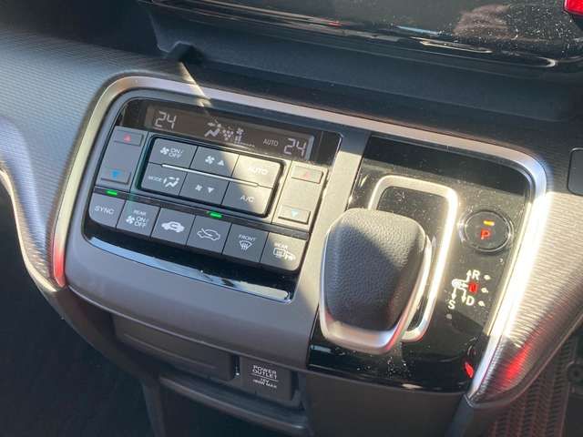 Honda e 2018-01 181496-7