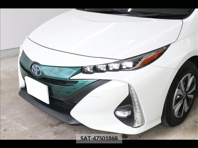 Toyota PRIUS PHV 2017-08 253353-12