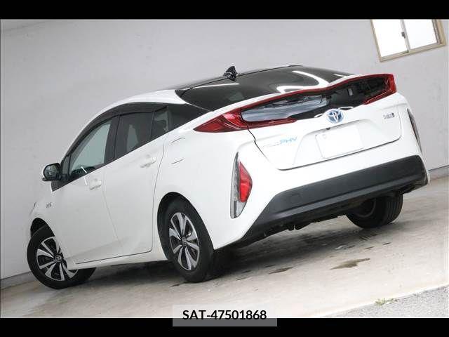 Toyota PRIUS PHV 2017-08 253353-10