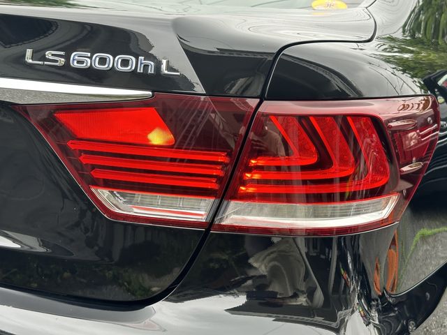 Lexus LS 2016-03 8266-8