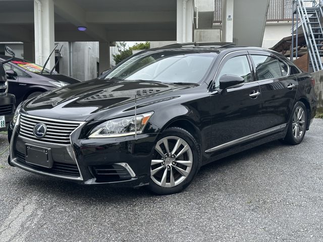 Lexus LS 2016-03 8266-0