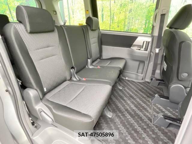 Toyota NOAH 2007-10 349775-8