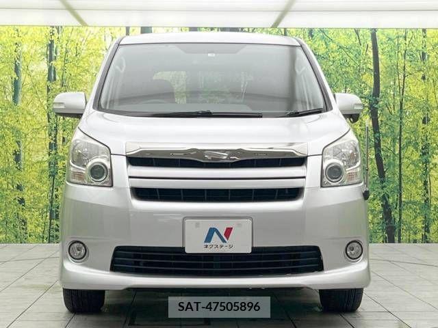 Toyota NOAH 2007-10 349775-14