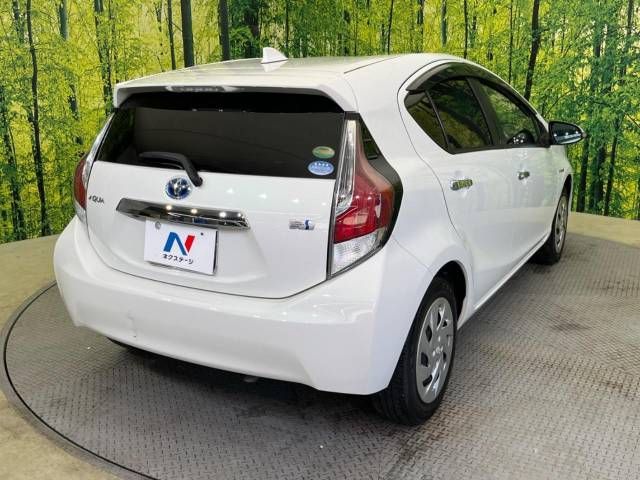 Toyota AQUA 2017-02 14672-17