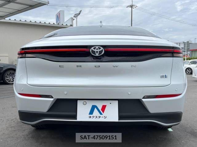 Toyota CROWN 2023-06 300657-13