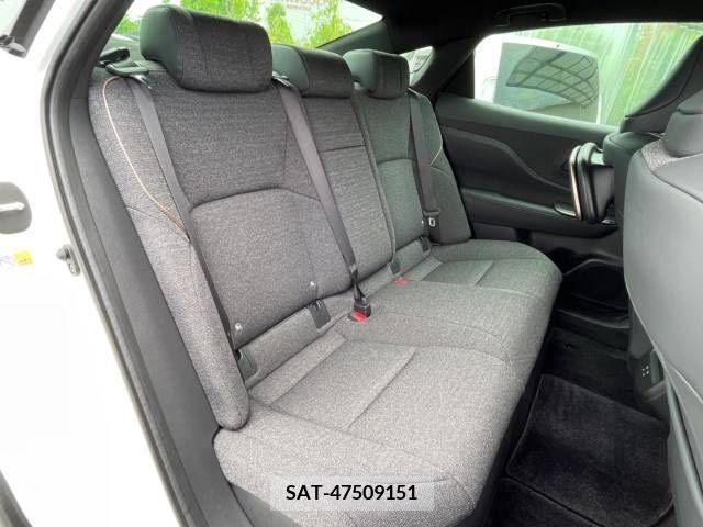 Toyota CROWN 2023-06 300657-7