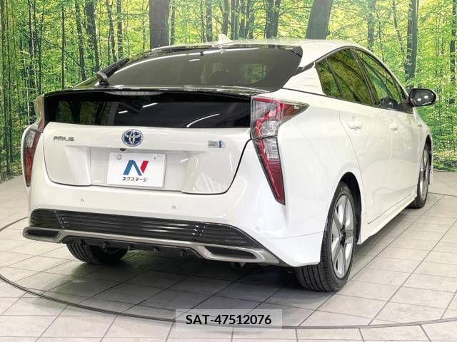 Toyota PRIUS 2016-08 281874-17