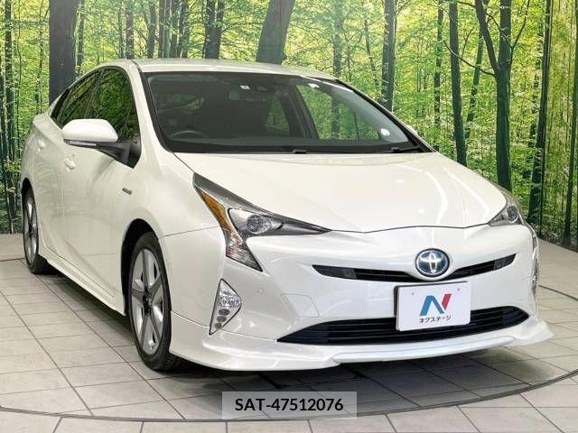 Toyota PRIUS 2016-08 281874-16