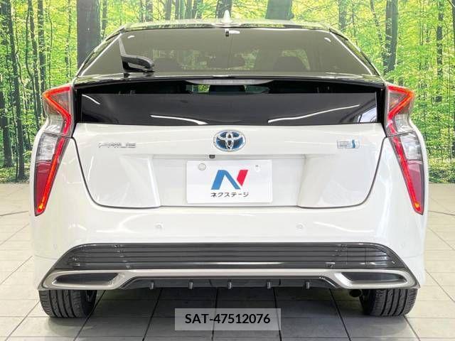 Toyota PRIUS 2016-08 281874-15