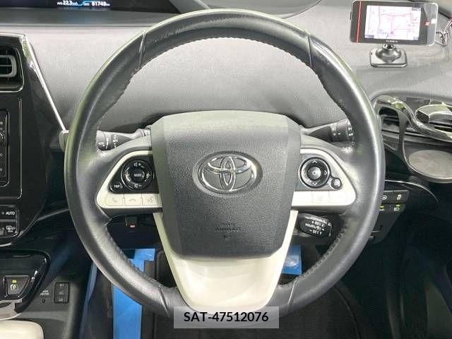 Toyota PRIUS 2016-08 281874-11
