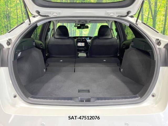 Toyota PRIUS 2016-08 281874-10