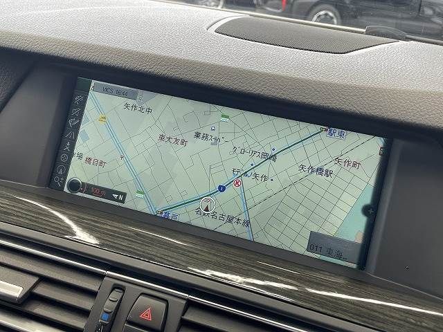 Bmw 5 SERIES 2013-03 25983-2