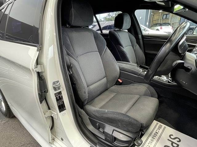 Bmw 5 SERIES 2013-03 25983-8