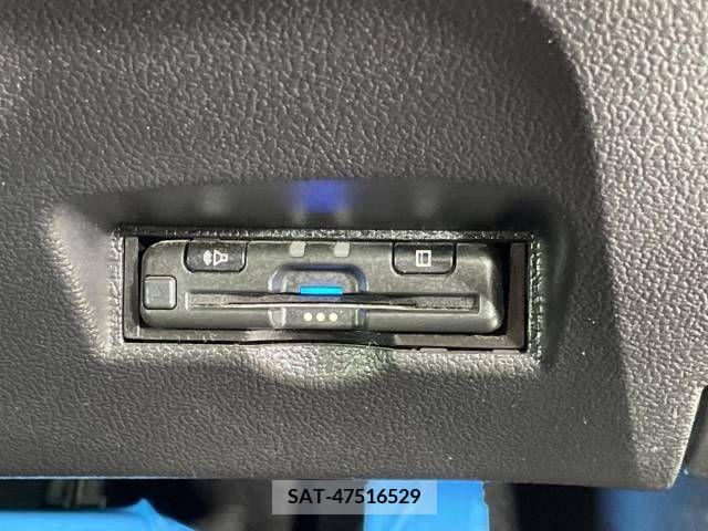 Toyota PRIUS 2020-09 282057-7