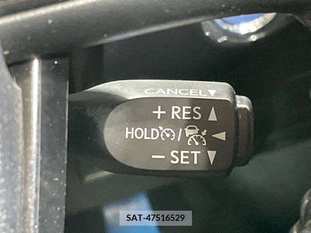 Toyota PRIUS 2020-09 282057-5