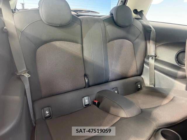 Bmw MINI 2019-04 319817-9