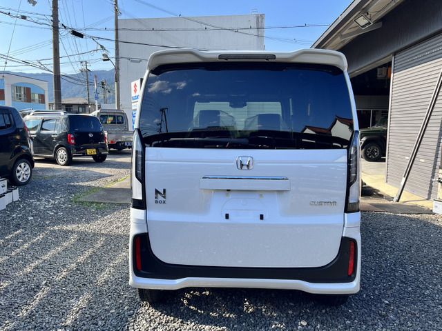 Honda N BOX CUSTOM 2023-01 9813-1