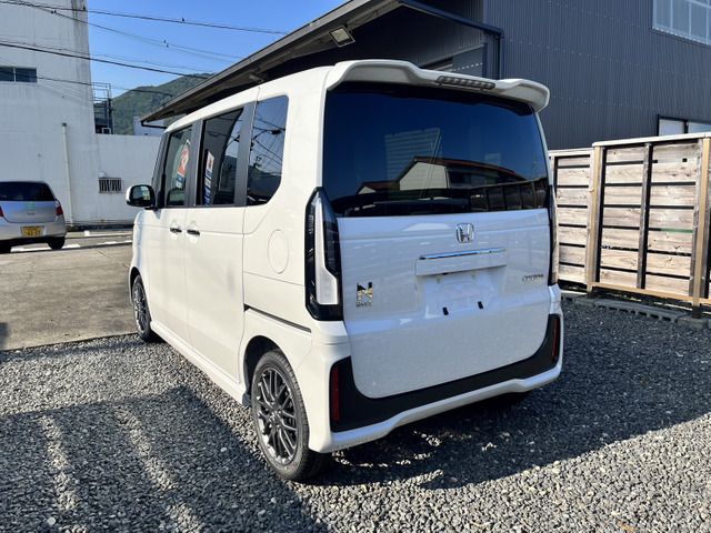 Honda N BOX CUSTOM 2023-01 9813-7