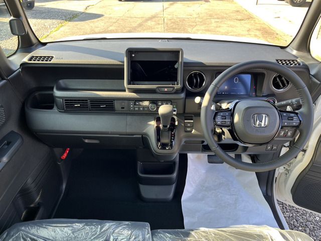 Honda N BOX CUSTOM 2023-01 9813-19