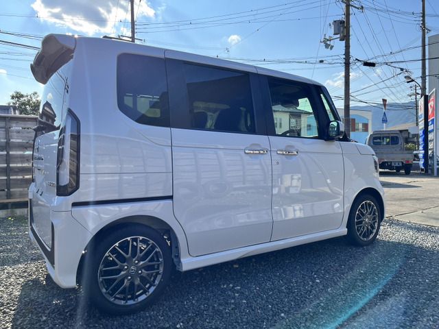 Honda N BOX CUSTOM 2023-01 9813-9
