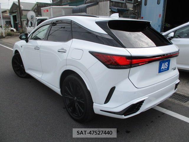 Lexus RX 2023-06 275902-2