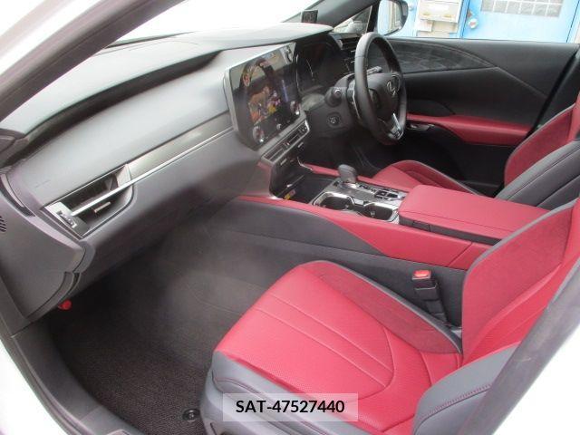 Lexus RX 2023-06 275902-14