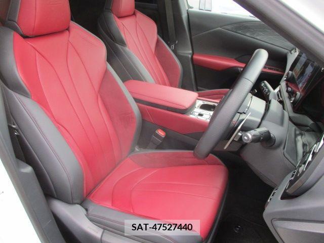 Lexus RX 2023-06 275902-7