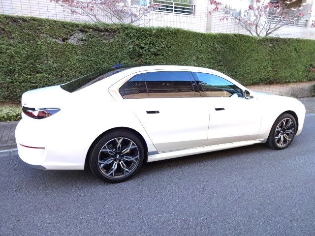 Bmw 7 SERIES 2023-03 188304-7