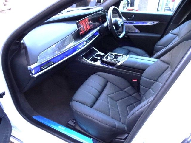 Bmw 7 SERIES 2023-03 188304-12