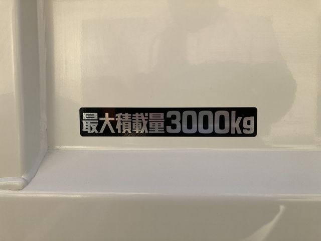 Hino DUTRO 2023-07 13945-14