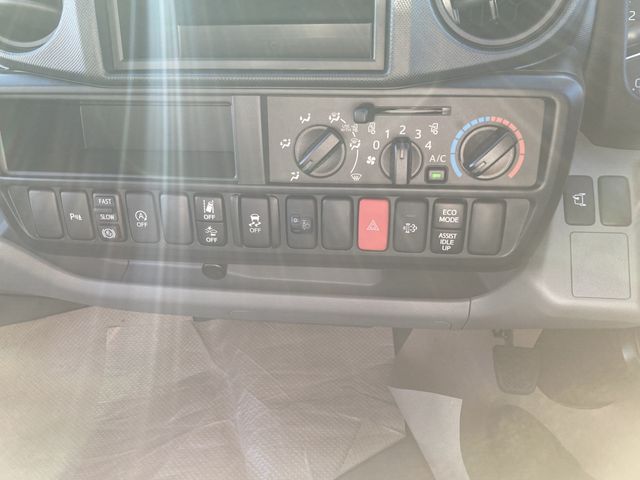 Hino DUTRO 2023-07 13945-25