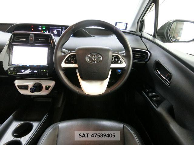 Toyota PRIUS 2016-11 205369-3