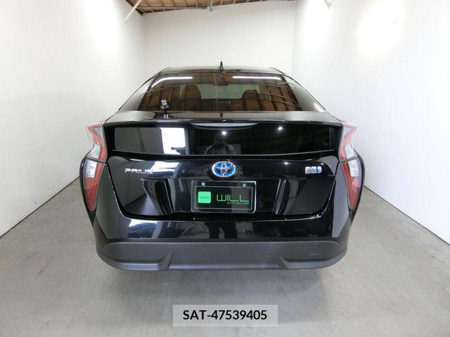 Toyota PRIUS 2016-11 205369-8
