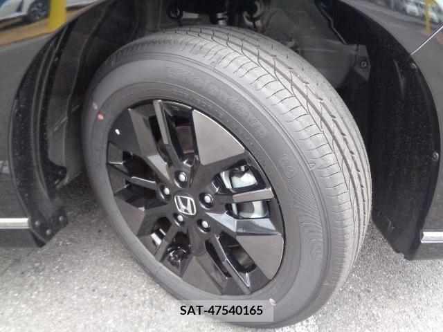 Honda e 2024-07 352533-23