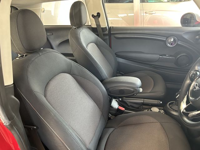 Bmw MINI 2018-06 4999-8