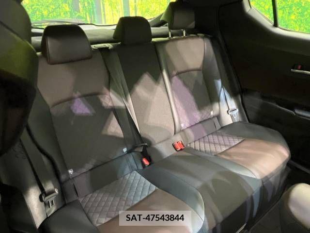 Toyota C-HR 2017-02 295002-9